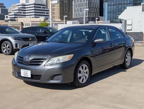 2010 Toyota Camry LE