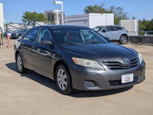 2010 Toyota Camry LE