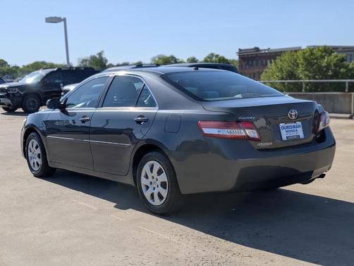 2010 Toyota Camry LE