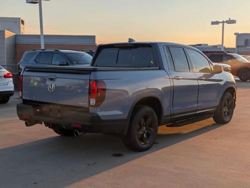2022 Honda Ridgeline Black Edition