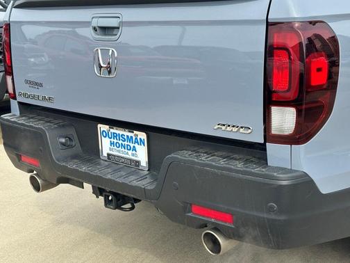 2022 Honda Ridgeline Black Edition