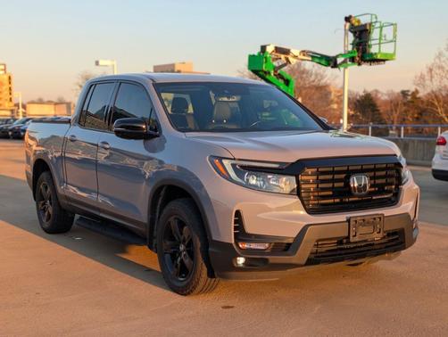 2022 Honda Ridgeline Black Edition