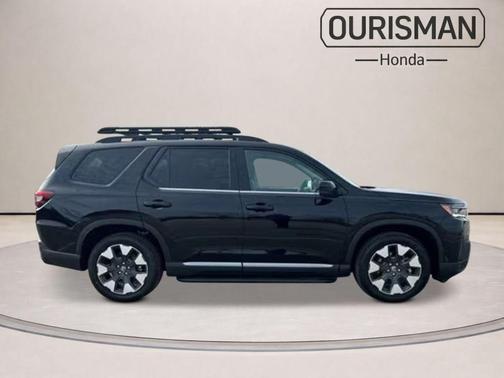 Crystal Black Pearl 2026 Honda Pilot Touring
