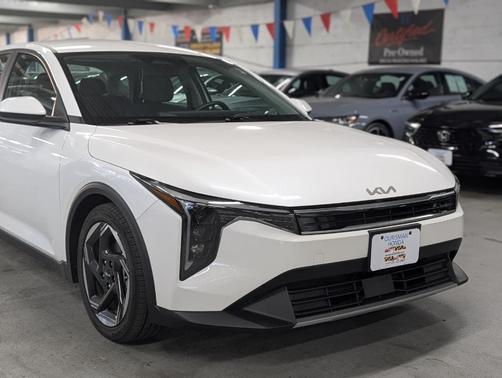 2025 Kia K4 EX