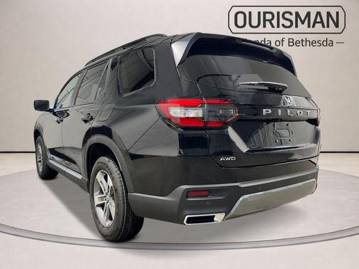 Crystal Black Pearl 2026 Honda Pilot EX-L