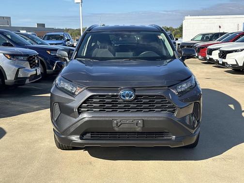 2020 Toyota RAV4 Hybrid LE