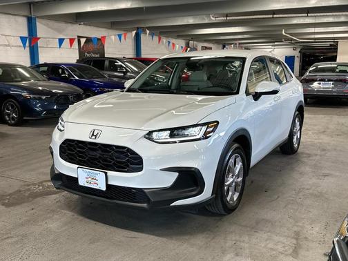 2023 Honda HR-V LX