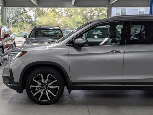 2022 Honda Pilot Touring 7-Passenger