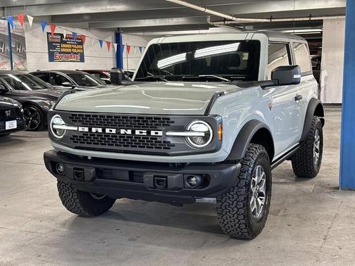 2023 Ford Bronco Badlands