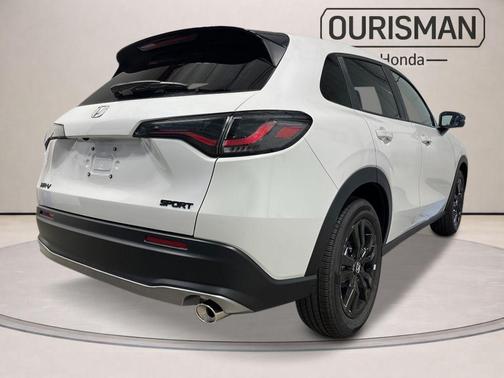 Platinum White Pearl 2026 Honda HR-V Sport