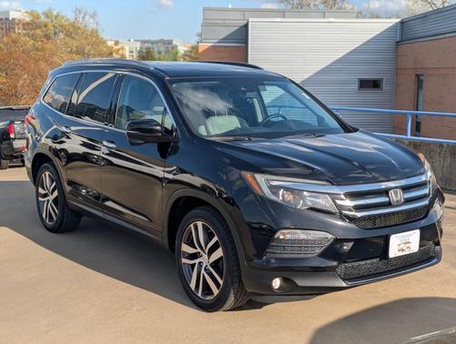 Crystal Black 2016 Honda Pilot Touring