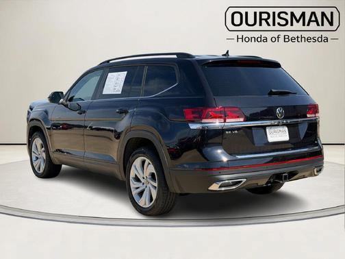 Deep Black Pearl Effect 2023 Volkswagen Atlas 3.6L SE w/Technology