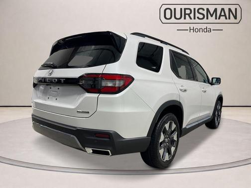 Platinum White Pearl 2026 Honda Pilot Touring