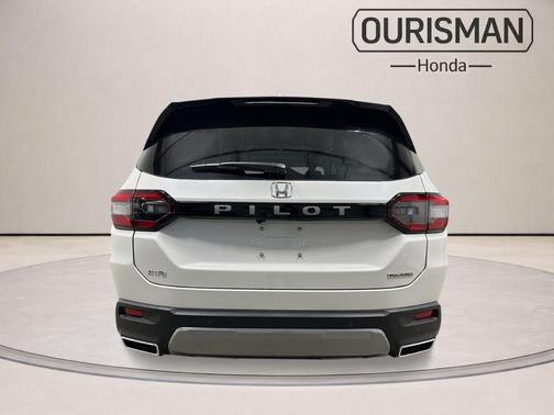 Platinum White Pearl 2026 Honda Pilot Touring