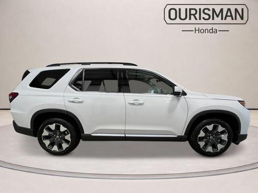Platinum White Pearl 2026 Honda Pilot Touring