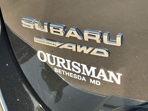 Crystal Black Silica 2024 Subaru Forester Touring