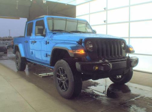 Hydro Blue Pearlcoat 2022 Jeep Gladiator Sport
