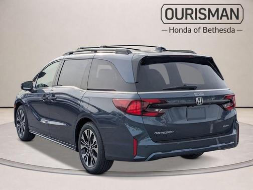 Still Night Pearl 2026 Honda Odyssey Elite