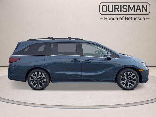 Still Night Pearl 2026 Honda Odyssey Elite