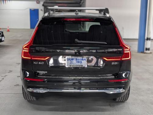 2022 Volvo XC60 B5 Inscription