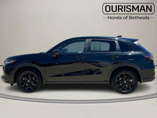 Crystal Black Pearl 2023 Honda HR-V Sport