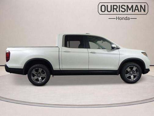 Platinum White Pearl 2026 Honda Ridgeline RTL