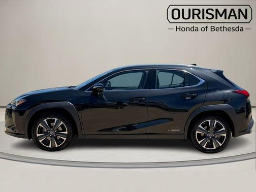 Caviar 2021 Lexus UX 250h Base