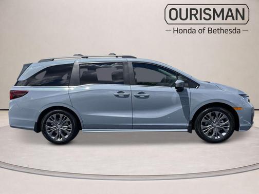 Sonic Blue 2026 Honda Odyssey Touring