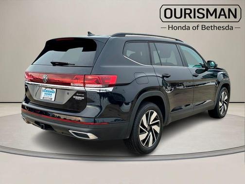 2024 Volkswagen Atlas 2.0T SE