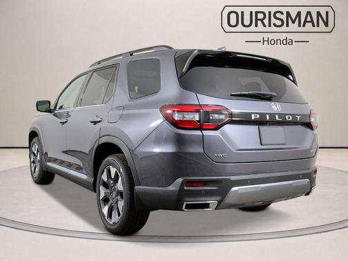 Modern Steel Metallic 2026 Honda Pilot Touring