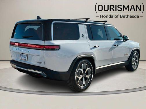 2024 Rivian R1S Adventure Quad Motor Large Pack