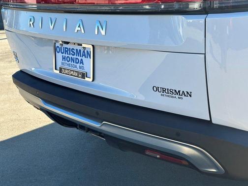 2024 Rivian R1S Adventure Quad Motor Large Pack