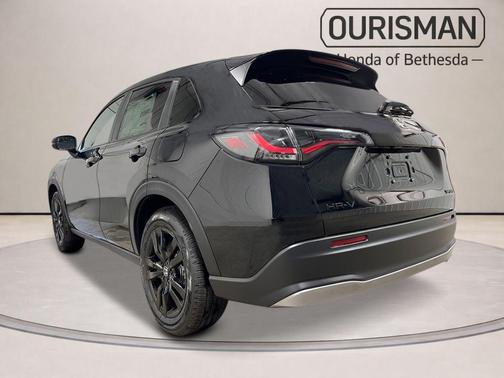 Crystal Black Pearl 2026 Honda HR-V Sport