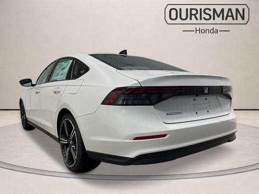 Platinum White Pearl 2026 Honda Accord SE