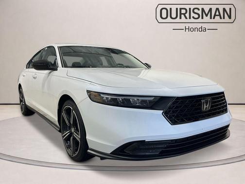 Platinum White Pearl 2026 Honda Accord SE