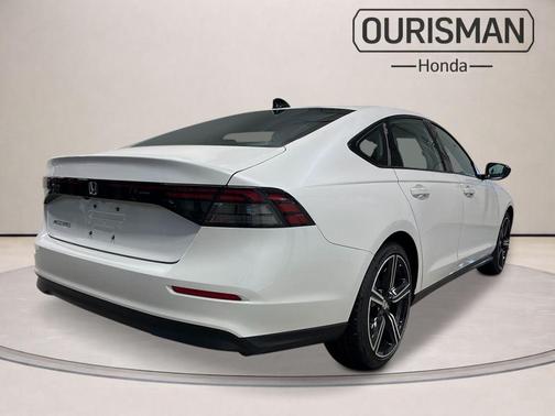 Platinum White Pearl 2026 Honda Accord SE