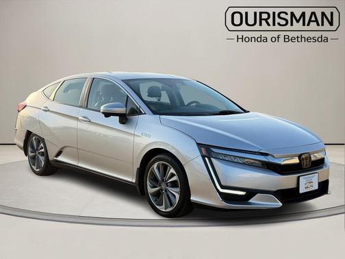 Silver 2018 Honda Clarity Plug-In Hybrid Touring