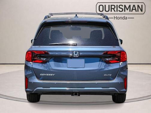 Still Night Pearl 2026 Honda Odyssey Elite
