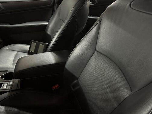 2016 Subaru Legacy 3.6R Limited