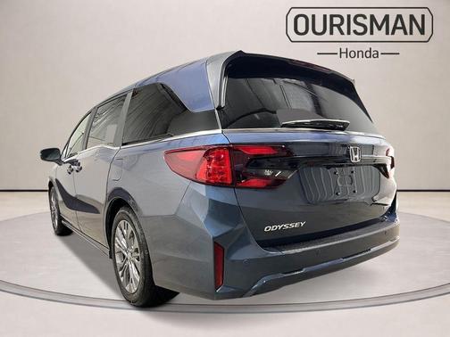 Still Night Pearl 2026 Honda Odyssey Touring