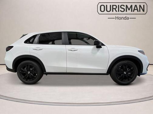 Platinum White Pearl 2026 Honda HR-V Sport