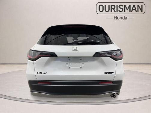 Platinum White Pearl 2026 Honda HR-V Sport