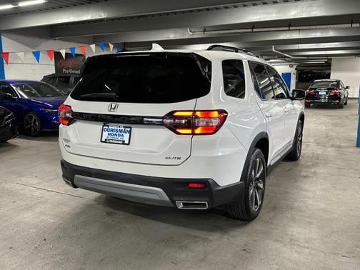 2023 Honda Pilot Elite