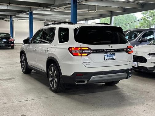 2023 Honda Pilot Elite
