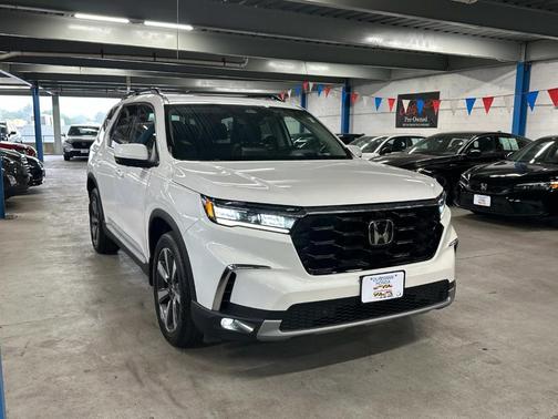 2023 Honda Pilot Elite