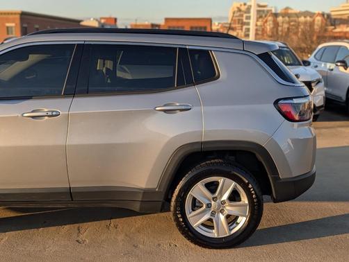 2022 Jeep Compass Latitude