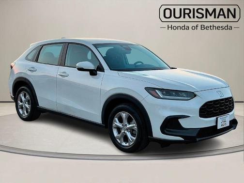 Platinum White 2023 Honda HR-V LX