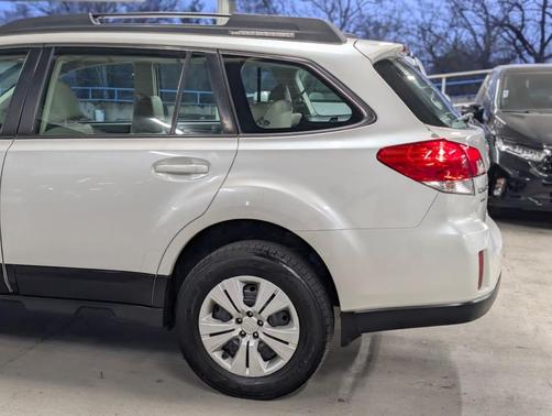 2012 Subaru Outback 2.5i
