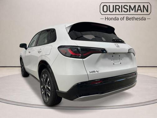 Platinum White Pearl 2026 Honda HR-V EX-L