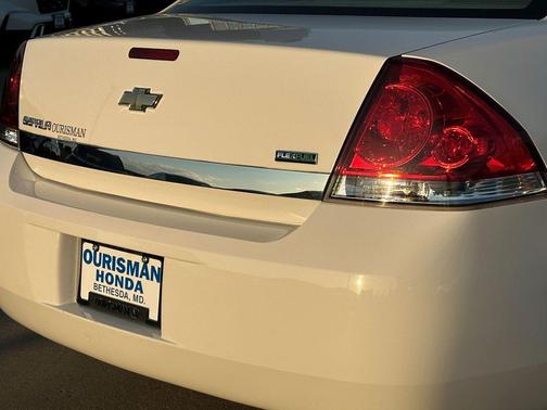 Summit White 2011 Chevrolet Impala LS